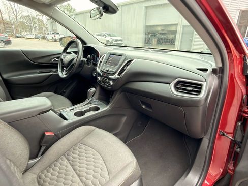 Used 2020 Chevrolet Equinox LT image 13