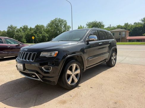 Used 2014 Jeep Grand Cherokee Overland AWD/4WD image 4