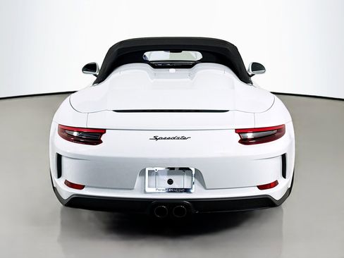 Certified 2019 Porsche 911 Speedster RWD image 10