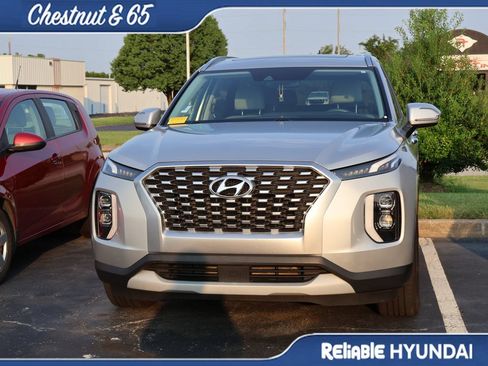 Used 2022 Hyundai Palisade SEL FWD image 6