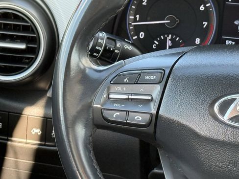 Used 2019 Hyundai Kona Limited image 23