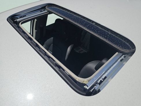 New 2027 Honda HR-V EX-L image 8