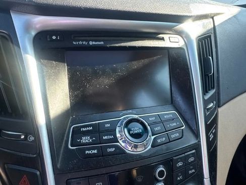 Used 2011 Hyundai Sonata Limited w/ Navigation Pkg 5 FWD image 19