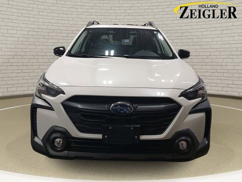 Used 2023 Subaru Outback Premium image 2