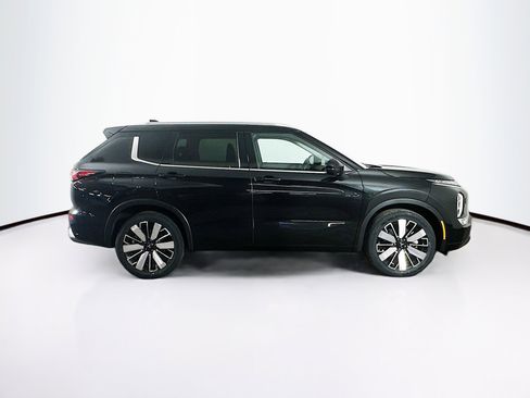 Used 2025 Mitsubishi Outlander SEL image 10