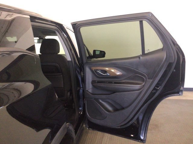 Used 2019 GMC Terrain SLE AWD/4WD image 9