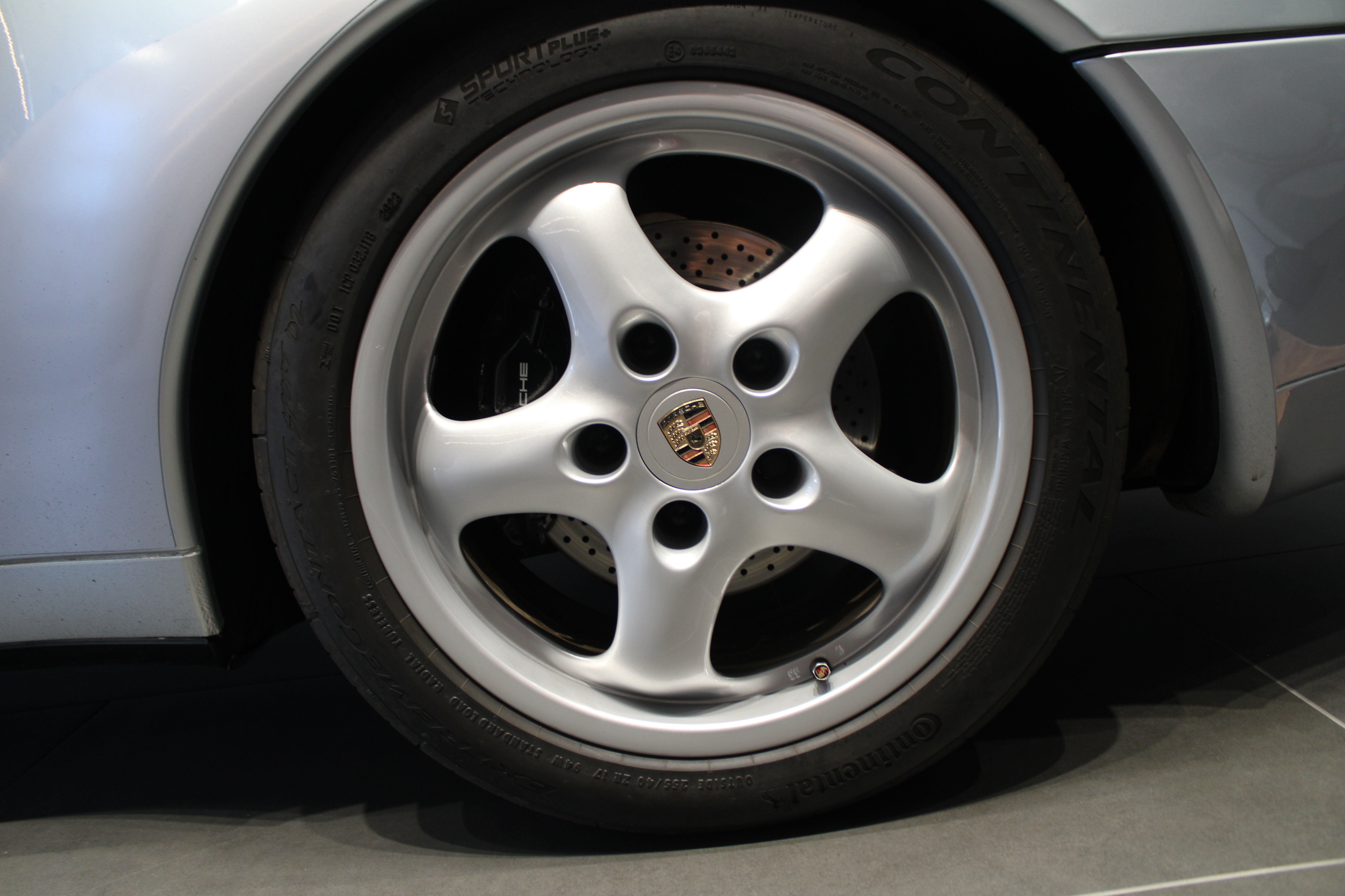 Used 1996 Porsche 911 Carrera RWD image 50