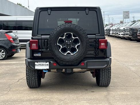 Used 2023 Jeep Wrangler Unlimited Rubicon 4xe w/ Cold Weather Group AWD/4WD image 4