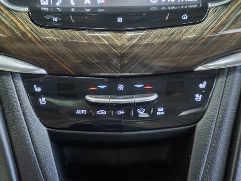 Used 2020 Cadillac XT6 Sport w/ Platinum Package AWD/4WD image 30