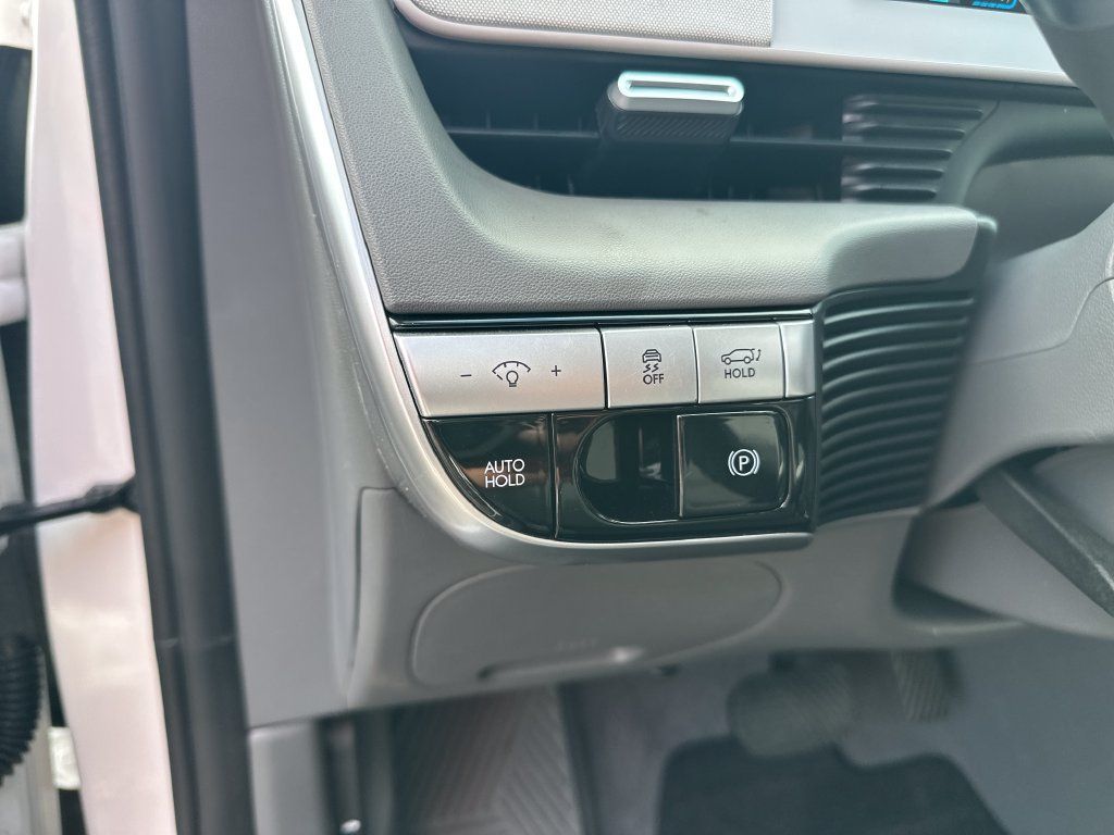 Used 2024 Hyundai Ioniq 5 SEL RWD image 26