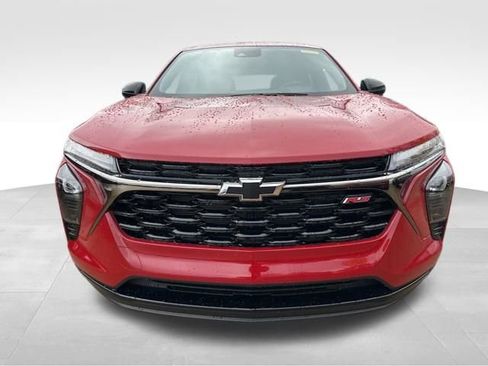 New 2026 Chevrolet Trax RS w/ Sunroof Package image 8