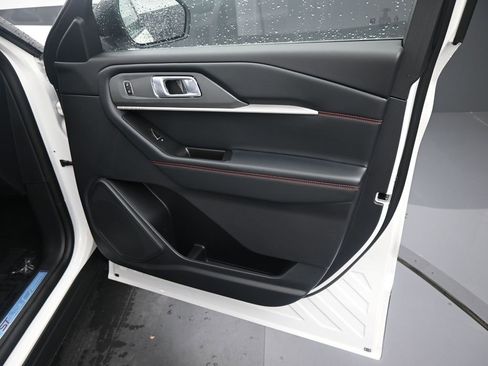 New 2026 Ford Explorer ST-Line w/ Premium Package image 6