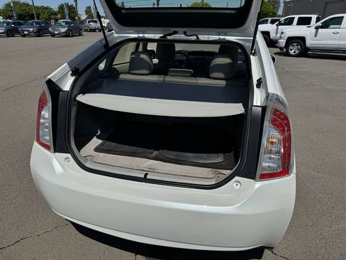Used 2013 Toyota Prius Four image 31