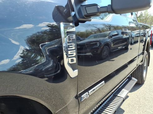 Used 2022 Ford F350 XL w/ Power Equipment Group image 4