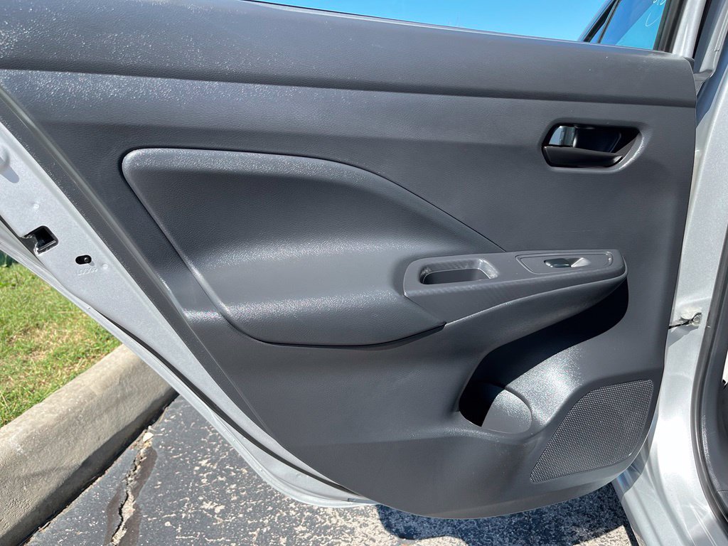 Used 2020 Nissan Versa S FWD image 26