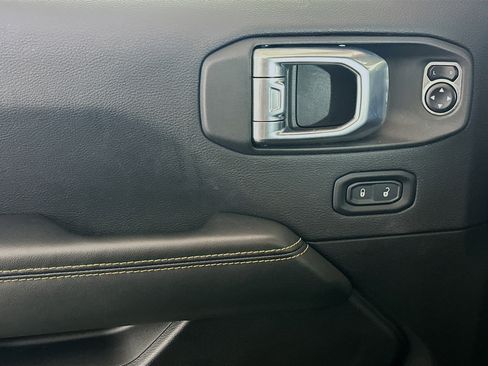 Used 2024 Jeep Wrangler Sahara w/ Technology Group image 15