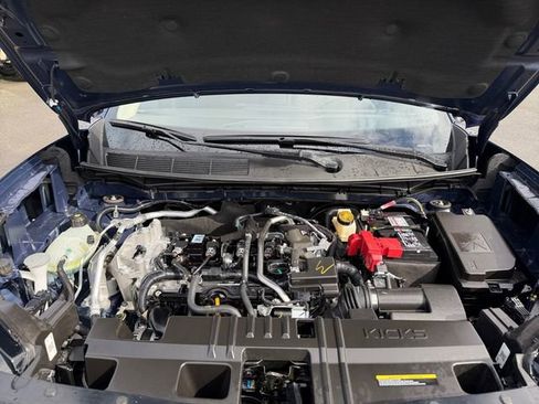 Used 2025 Nissan Kicks S image 34