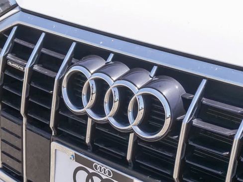 Used 2024 Audi Q3 2.0T Premium AWD/4WD image 5