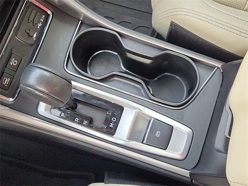 Used 2021 Subaru Ascent Limited w/ Technology Package image 16