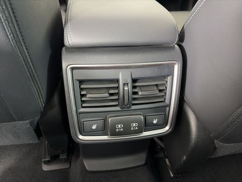 Used 2023 Subaru Forester Touring image 18