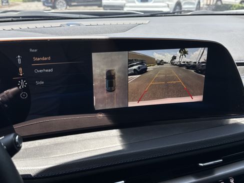 Certified 2025 Cadillac XT4 Sport w/ LPO, Onyx Lite Package FWD image 27