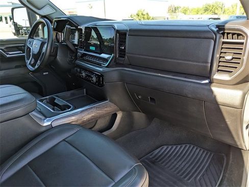 Used 2024 Chevrolet Silverado 3500 LTZ w/ LTZ Plus Package image 14