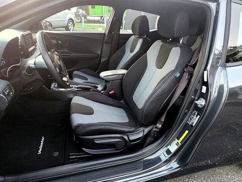 Used 2019 Hyundai Veloster 2.0 image 21