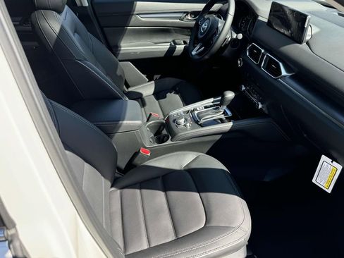 New 2025 MAZDA CX-5 AWD 2.5 S w/ Premium Plus Pkg image 17