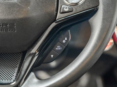 Used 2019 Honda HR-V EX image 30