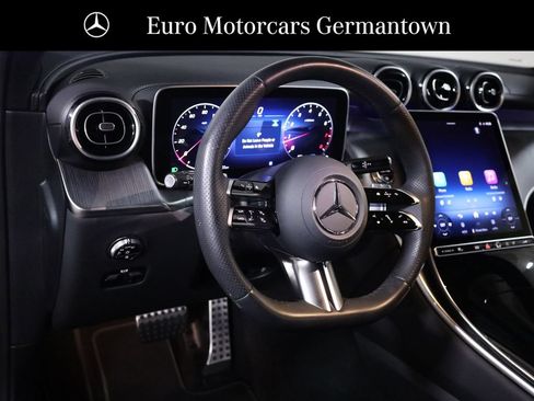 Used 2026 Mercedes-Benz GLC 300 4MATIC image 36