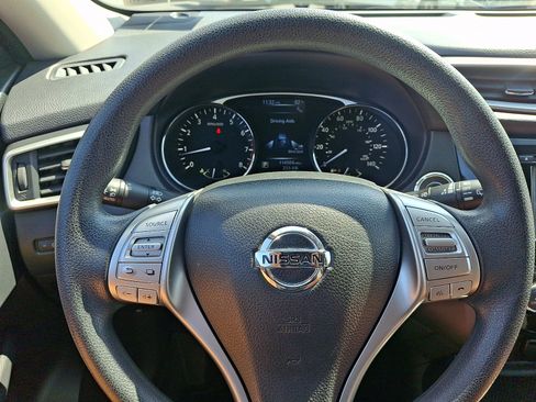 Used 2016 Nissan Rogue SV w/ SV Premium Package AWD/4WD image 19