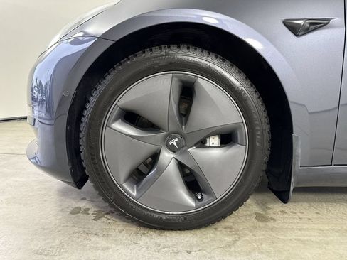 Used 2022 Tesla Model 3 Long Range AWD/4WD image 13
