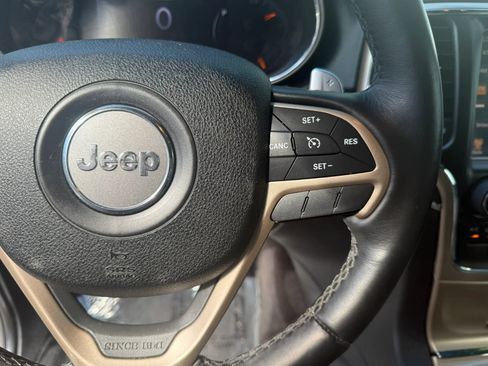 Used 2016 Jeep Grand Cherokee Limited 75th Anniversary AWD/4WD image 23