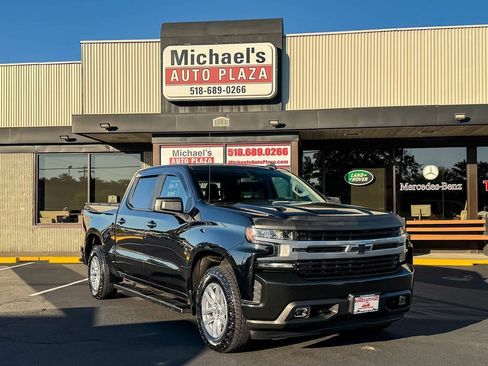 Used 2020 Chevrolet Silverado 1500 LT w/ Convenience Package AWD/4WD image 2