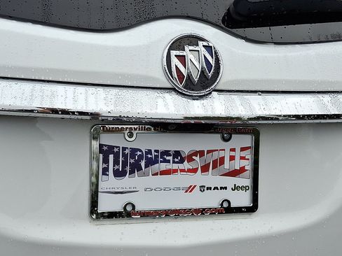 Used 2024 Buick Enclave Premium image 16