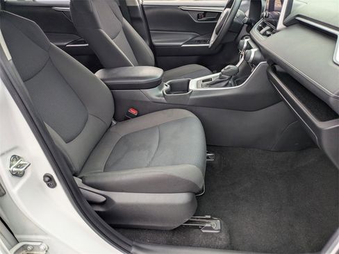 Used 2024 Toyota RAV4 LE image 29