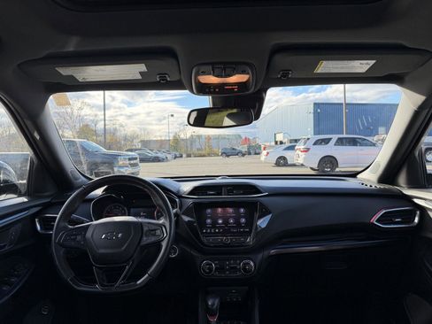 Used 2022 Chevrolet TrailBlazer RS w/ Sun and Liftgate Package image 33