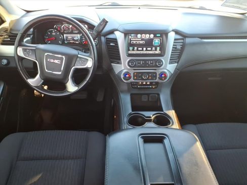Used 2020 GMC Yukon SLE image 19