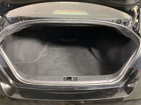 Used 2015 INFINITI Q70 3.7 image 34