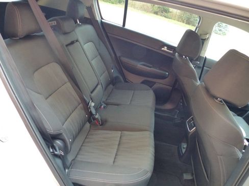 Used 2020 Kia Sportage LX image 43