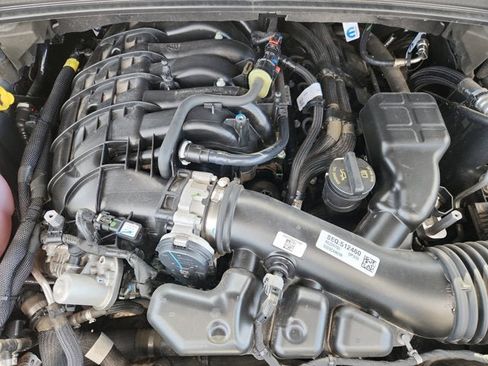 Used 2024 Jeep Grand Cherokee Limited AWD/4WD image 19