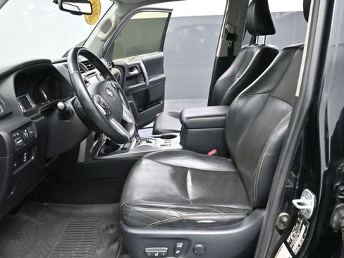 Used 2018 Toyota 4Runner Limited AWD/4WD image 15