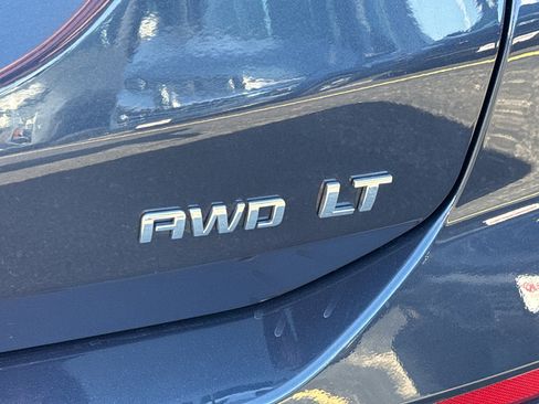 Used 2018 Chevrolet Equinox LT AWD/4WD image 8