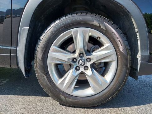 Used 2018 Toyota Highlander Limited AWD/4WD image 36