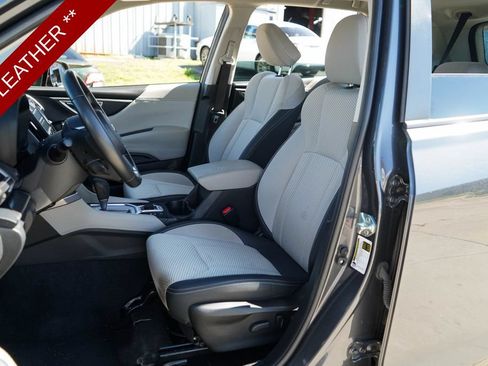 Used 2023 Subaru Forester Premium AWD/4WD image 7