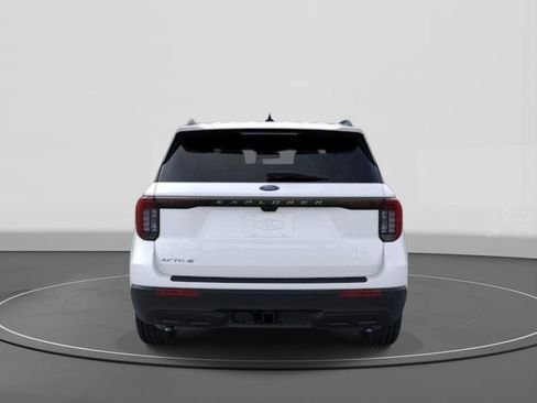 New 2026 Ford Explorer Active RWD image 5