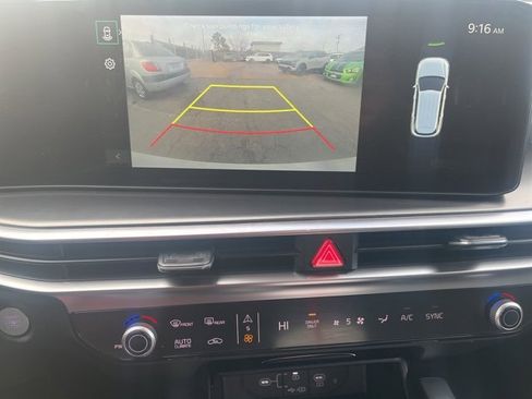 Used 2025 Kia Sorento EX image 7