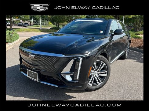 Used 2024 Cadillac Lyriq Luxury AWD/4WD image 1