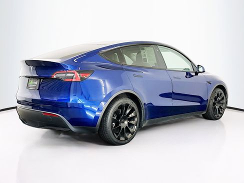 Used 2020 Tesla Model Y Long Range image 9