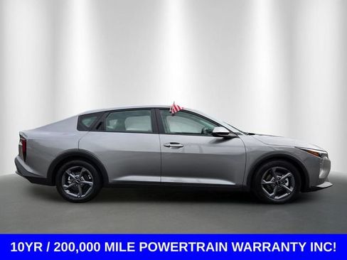 Used 2025 Kia K4 FWD image 6